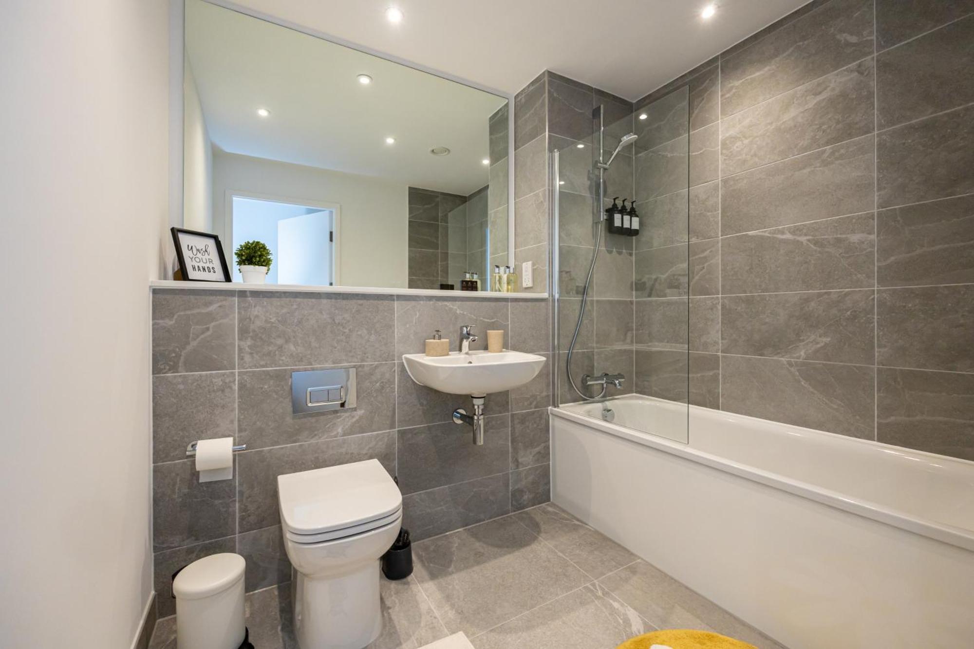 City Center Ultra-Luxe 2Bed Villa Amalfi Manchester Ngoại thất bức ảnh